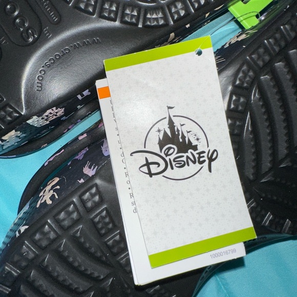 NWT Walt Disney World 50 Crocs - Picture 6 of 8